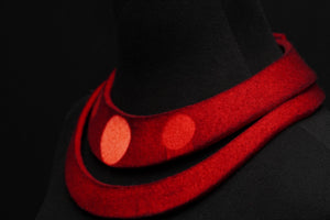 O2Y: Mini Masai Collar in Red
