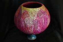 Load image into Gallery viewer, &quot;Delphi&quot; felt vessel