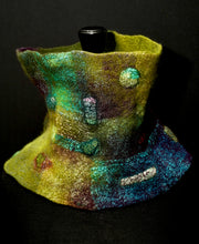Load image into Gallery viewer, &quot;Forest&quot; cowl