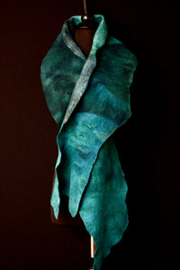 "Marine" merino wool and silk wrap