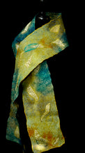 Load image into Gallery viewer, &quot;Kerrera&quot; silk and merino wool scarf