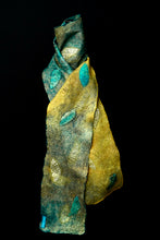 Load image into Gallery viewer, &quot;Kerrera&quot; silk and merino wool scarf