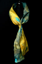 Load image into Gallery viewer, &quot;Kerrera&quot; silk and merino wool scarf