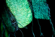Load image into Gallery viewer, Maldives - detail
